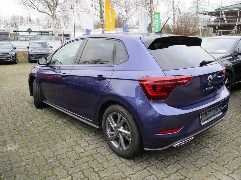 Gebraucht VW Polo R-line 95 PS (69 kW) 2022 Vibrant violet metallic Limousine