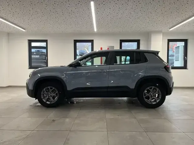 Neu Jeep Avenger Longitude 110 PS (80 kW) 2026 Storm grey pastell SUV