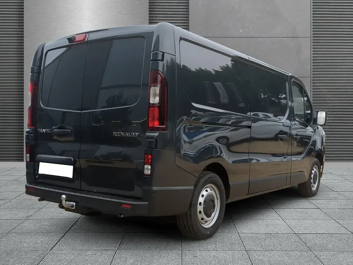 Neu Renault Trafic 170 PS (125 kW) 2025 Grau (kometengrau) Van / Kleinbus
