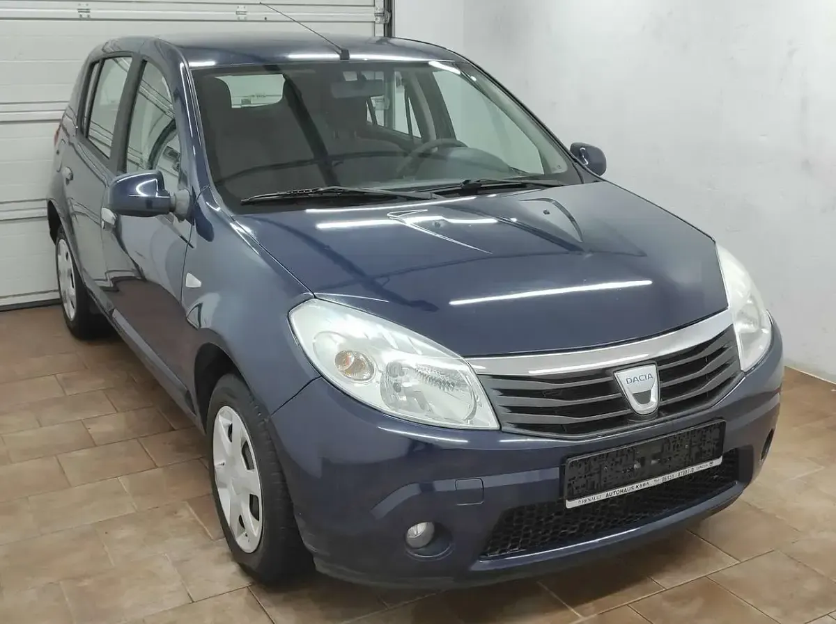 Gebraucht Dacia Sandero Lauréate 75 PS (55 kW) 2010 Blau marine Kleinwagen