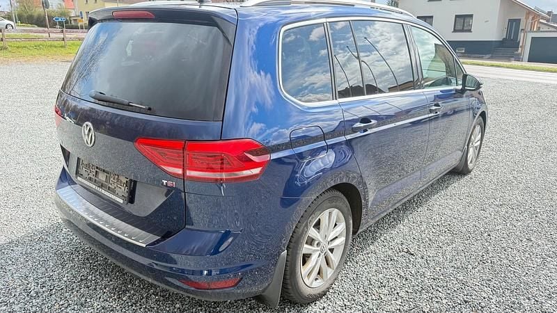 Gebraucht VW Touran Highline 150 PS (110 kW) 2015 Blau Van / Kleinbus