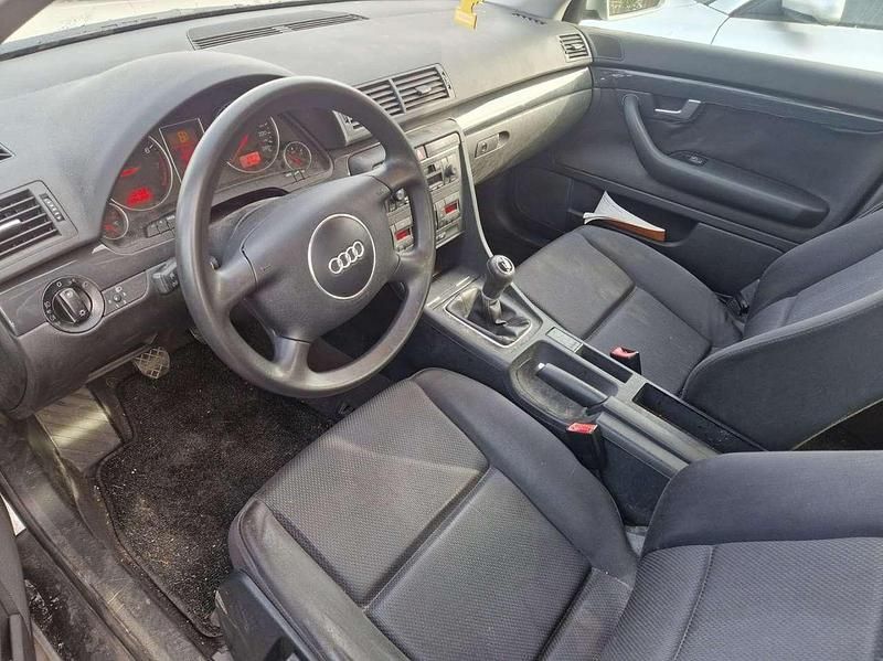 Gebraucht Audi A4 102 PS (75 kW) 2001 Other Limousine