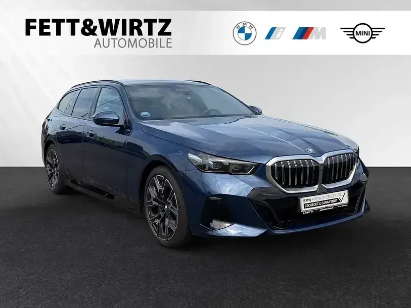 Gebraucht BMW 550e M Sport 489 PS (359 kW) 2025 Kombi