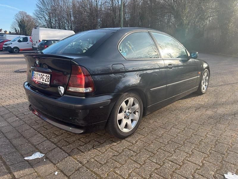Gebraucht BMW 316 115 PS (84 kW) 2002 Schwarz Coupé