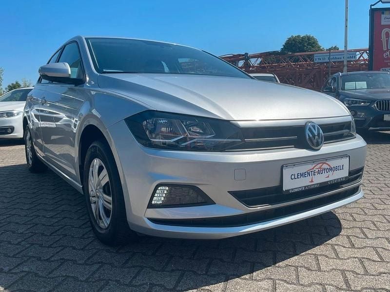 Gebraucht VW Polo Trendline 75 PS (55 kW) 2018 Silber Limousine