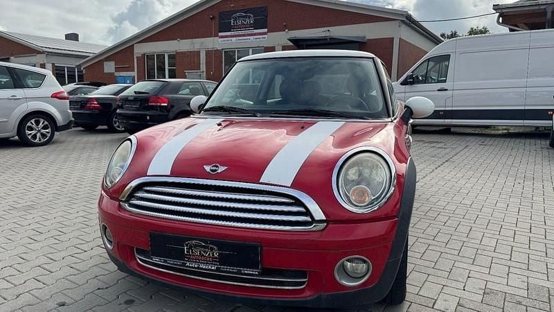 Rot Gebraucht 2018 Mini Cooper Chili Kleinwagen | 2.999 € - Bild 1/4