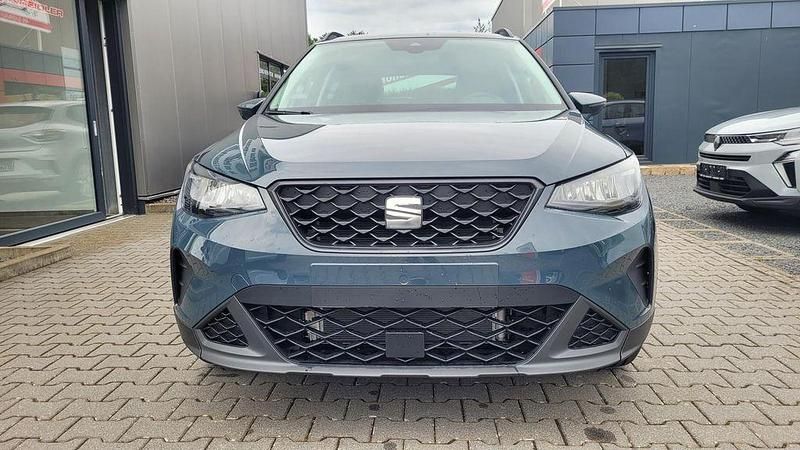 Neu Seat Arona Style 95 PS (69 kW) 2025 Blau SUV