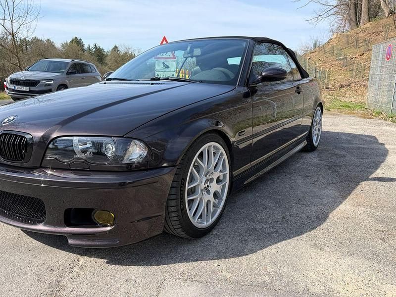 Gebraucht BMW 330 Cabriolet Performance 231 PS (169 kW) 2001 Schwarz Cabrio