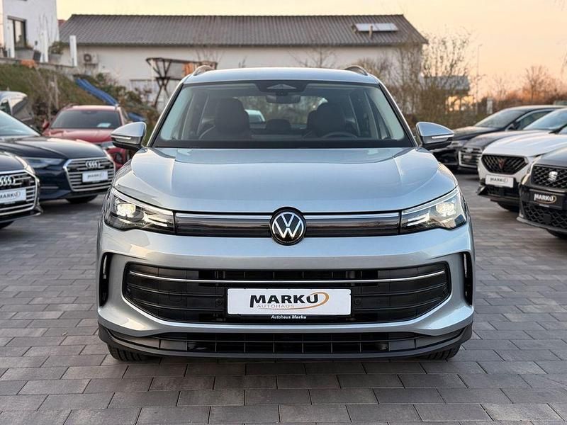 Gebraucht VW Tiguan Pro 150 PS (110 kW) 2025 Silber SUV
