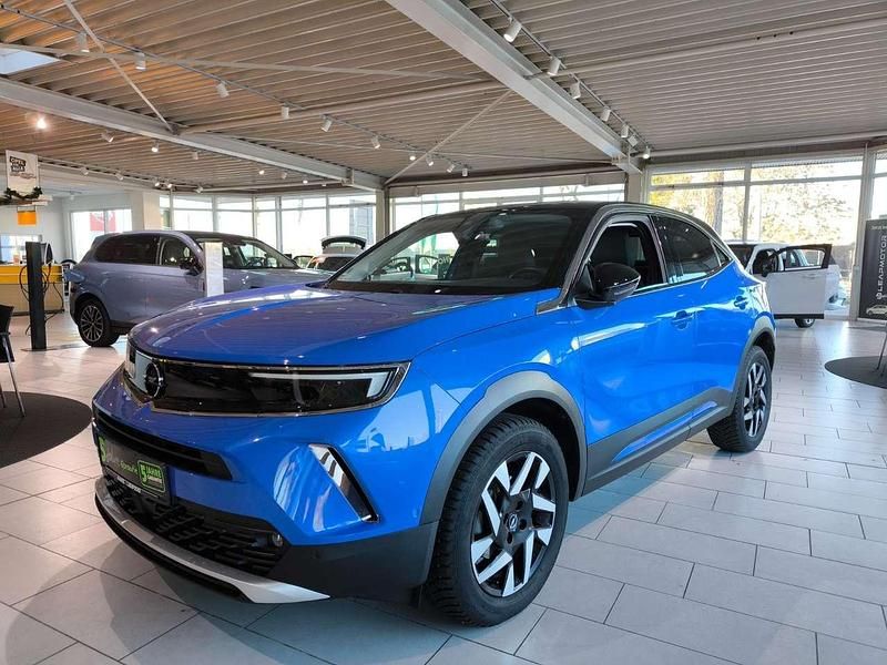 Perl blau/voltaik blau Gebraucht 2021 Opel Mokka Elegance SUV | 15.490 € (Guter Preis) - Bild 1/4