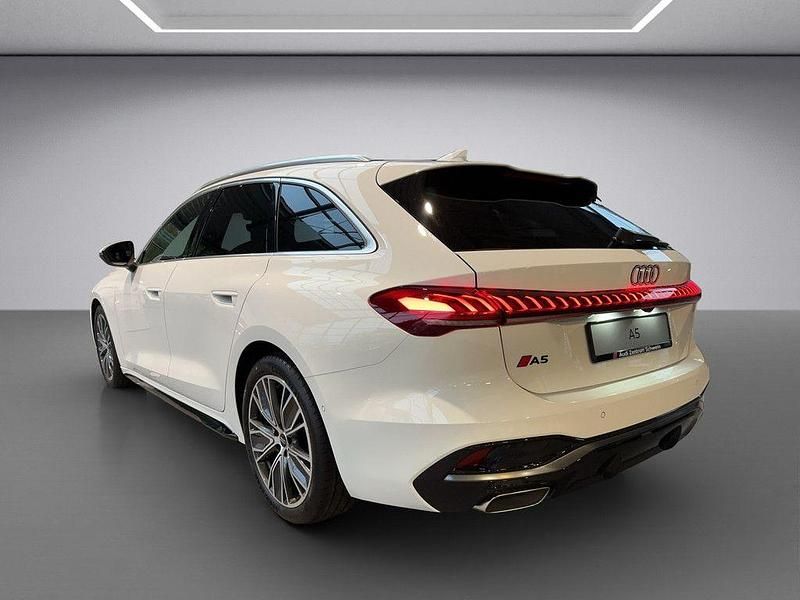 Gebraucht Audi A5 Ambiente 204 PS (150 kW) 2024 Arkonaweiss Coupé