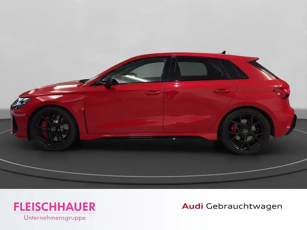 Gebraucht Audi RS3 Sport 400 PS (294 kW) 2025 Rot Limousine