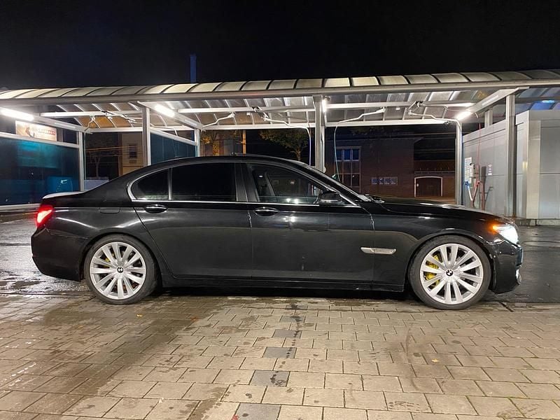Gebraucht BMW 730 258 PS (189 kW) 2013 Schwarz Limousine