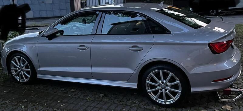 Silber Gebraucht 2015 Audi A3 S-Line Limousine | 11.490 € (Fairer Preis) - Bild 1/4