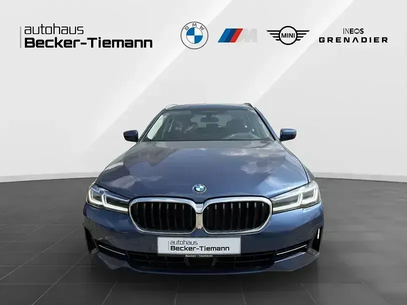 Gebraucht BMW 530 Efficient Dynamics 286 PS (210 kW) 2023 Phytonicblau Kombi