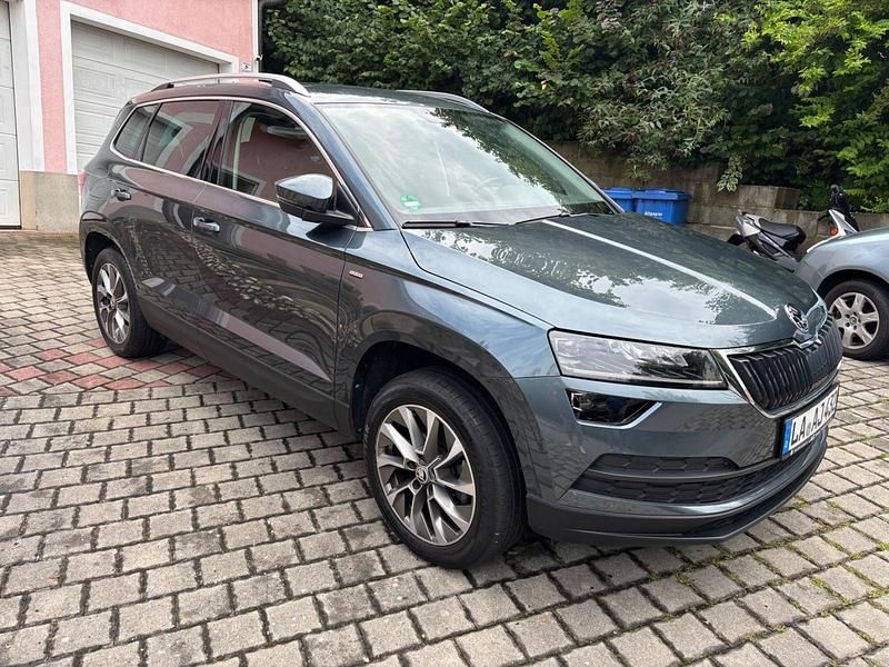 Gebraucht 2021 Skoda Karoq Clever SUV | 20.990 € (Fairer Preis) - Bild 1/4