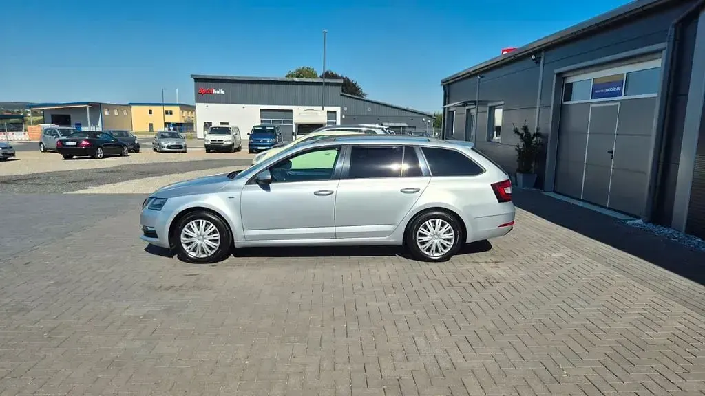 Gebraucht Skoda Octavia Drive 150 PS (110 kW) 2018 Silber Kombi