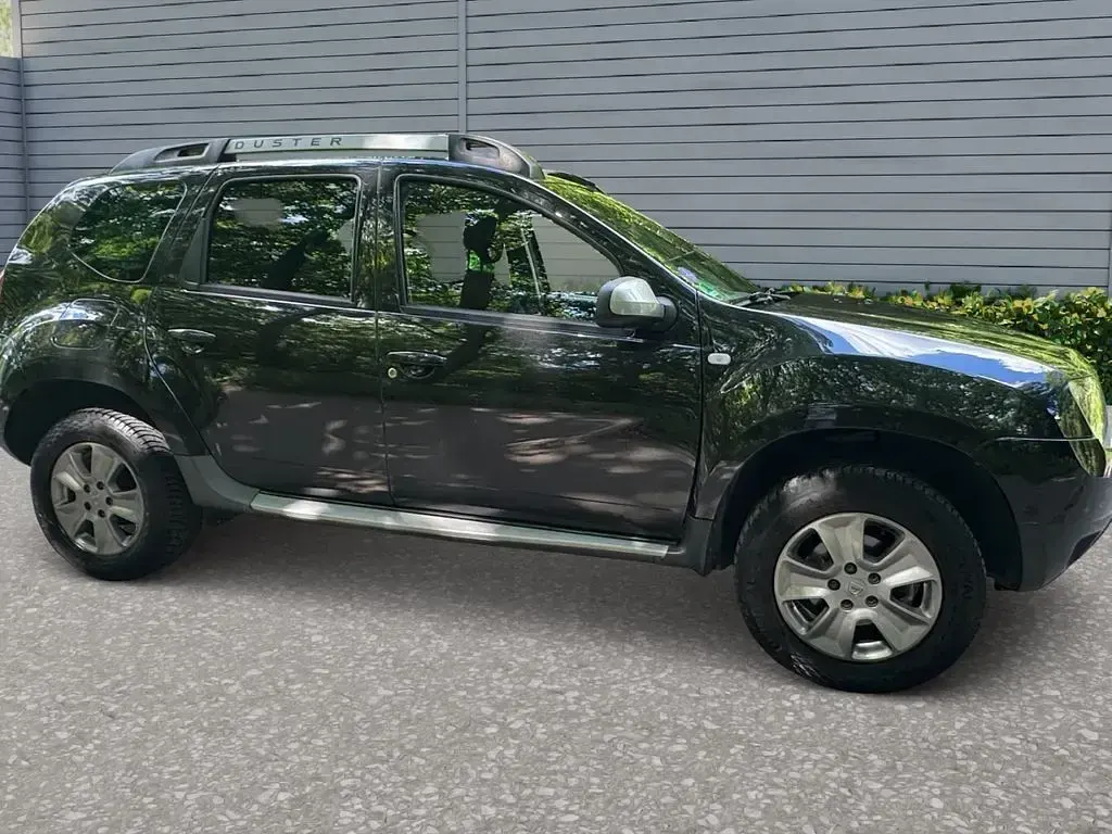 Gebraucht Dacia Duster Celebration 125 PS (91 kW) 2015 Schwarz SUV