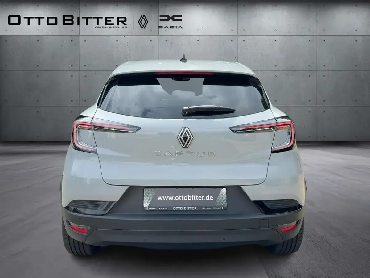 Nuevo Renault Captur Techno 91 CV (66 kW) 2025 Gris SUV