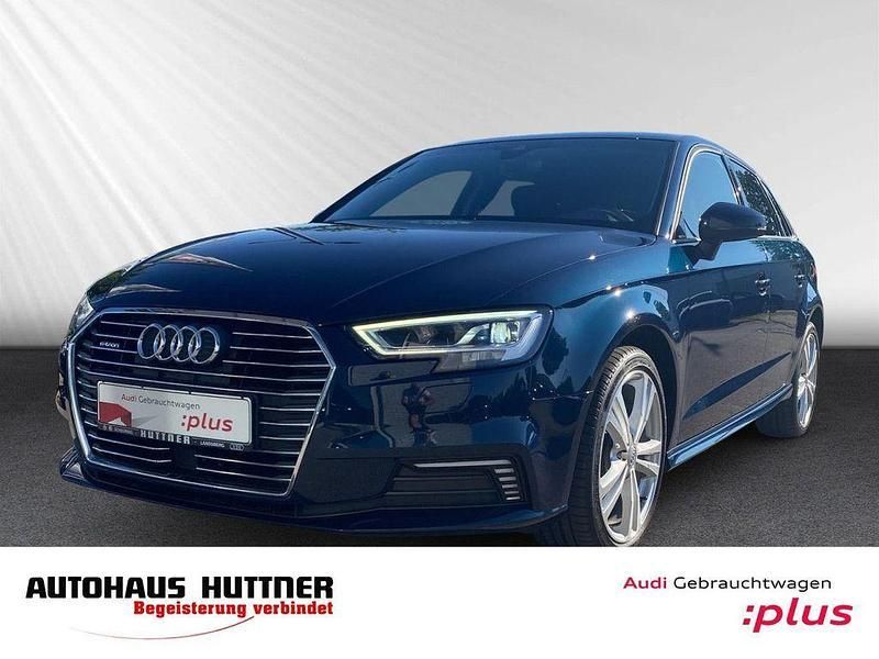 Kosmosblau metallic Gebraucht 2020 Audi A3 Sportback e-tron Sport Limousine | 22.980 € (Fairer Preis) - Bild 1/4