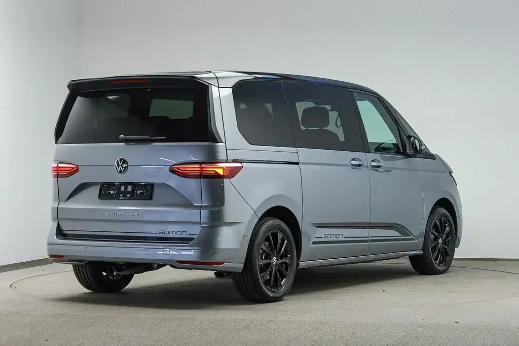 Neu VW Multivan Life 150 PS (110 kW) 2026 Monosilber metallic Van / Kleinbus