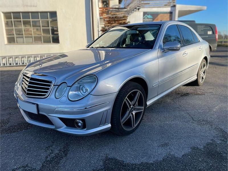 Gebraucht Mercedes E63 AMG AMG 514 PS (378 kW) 2007 Silber Limousine