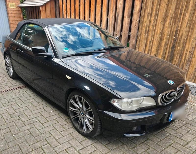 Schwarz Gebraucht 2004 BMW 330 Cabriolet Cabrio | 8.450 € (Guter Preis) - Bild 1/4