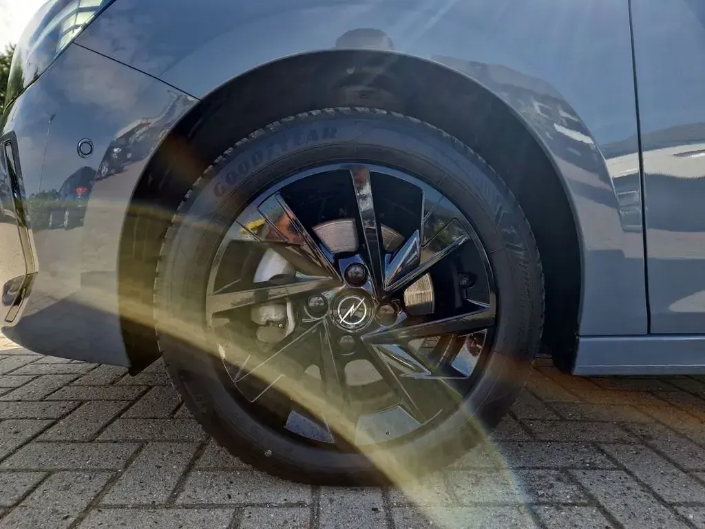 Gebraucht Opel Corsa 101 PS (74 kW) 2025 Typ aussenverkleidung spiegel Kleinwagen