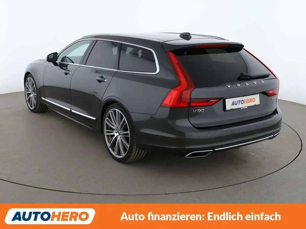 Gebraucht Volvo V90 Inscription 235 PS (172 kW) 2019 Pine grey Kombi