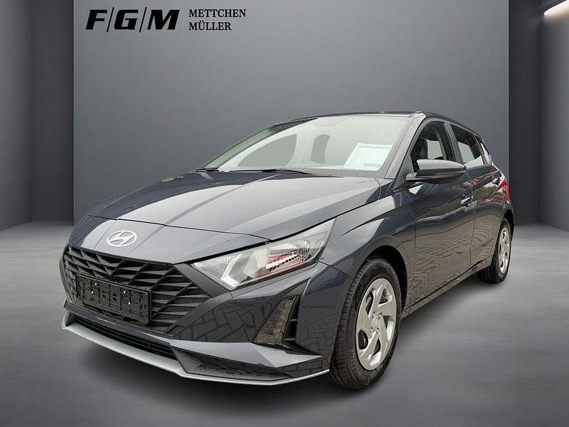 Aurora grey / met Neu 2025 Hyundai i20 Select Limousine | 18.888 € (Fairer Preis) - Bild 1/4