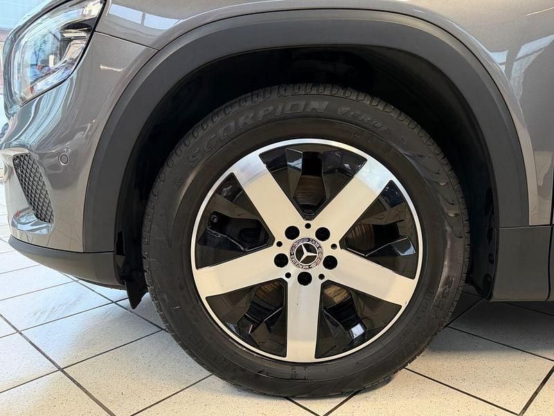 Gebraucht Mercedes GLB200 Night 150 PS (110 kW) 2020 Mountaingrau SUV