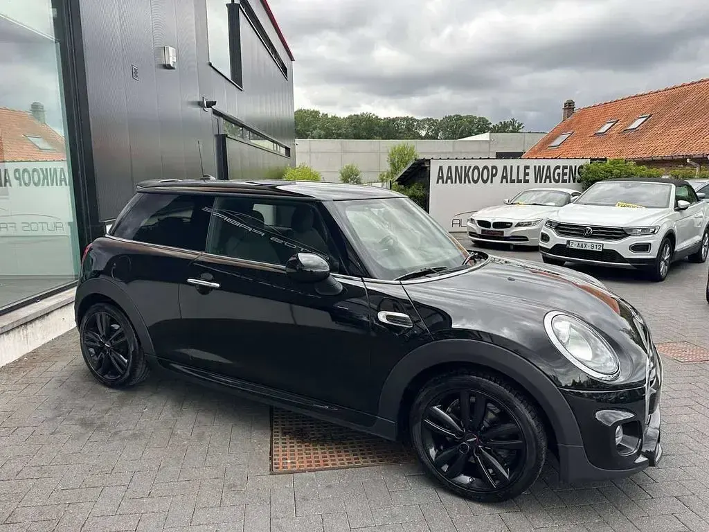 Gebraucht Mini Cooper D 116 PS (85 kW) 2018 Schwarz Kleinwagen