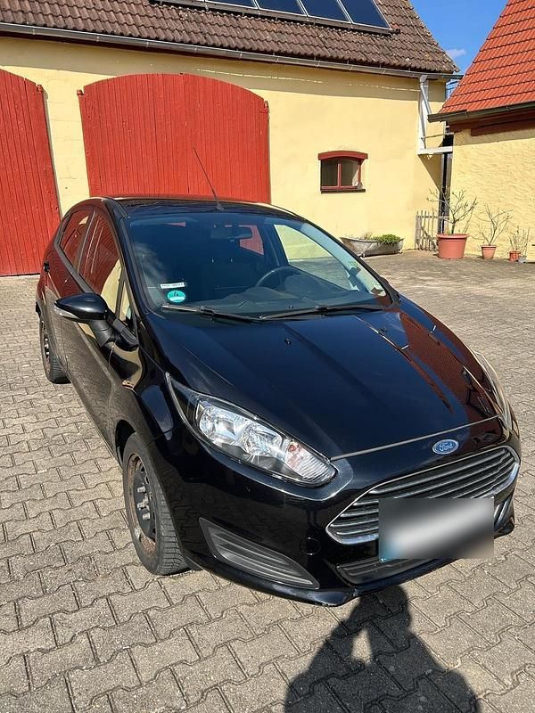 Gebraucht Ford Fiesta 82 PS (60 kW) 2013 Schwarz Kleinwagen
