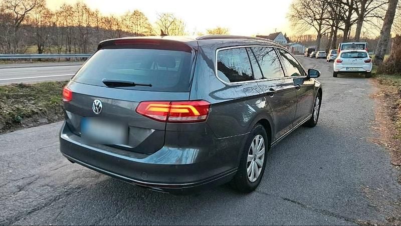 Gebraucht VW Passat 190 PS (139 kW) 2015 Grau Kombi