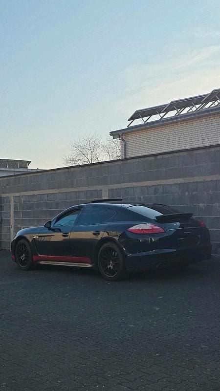 Gebraucht Porsche Panamera 4S 400 PS (294 kW) 2012 Schwarz Limousine