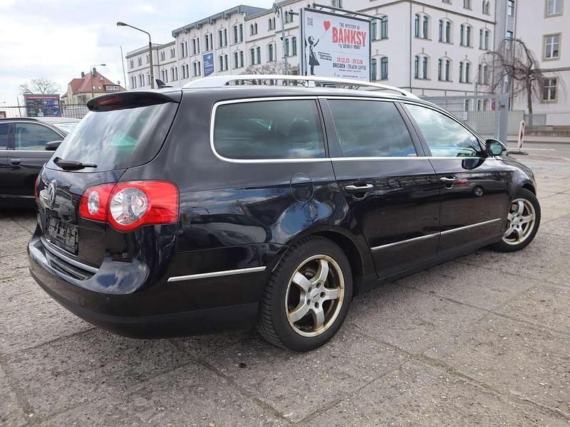 Gebraucht VW Passat Highline 140 PS (102 kW) 2008 Deep black perleffekt Kombi