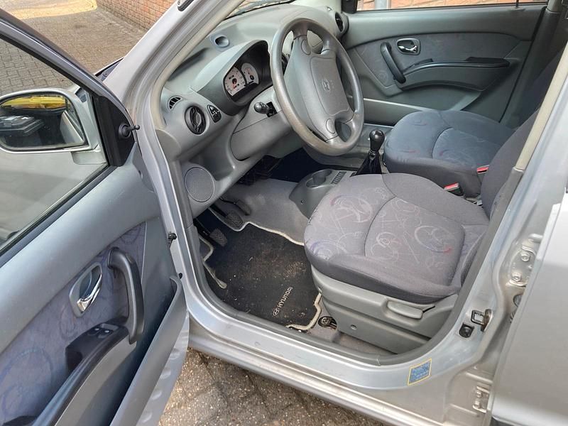 Gebraucht Hyundai Atos 65 PS (47 kW) 2002 Silber Kleinwagen