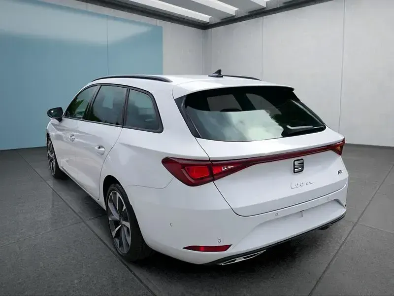 Nouvelle Seat Leon 150 ch (110 kW) 2025 Blanc Break