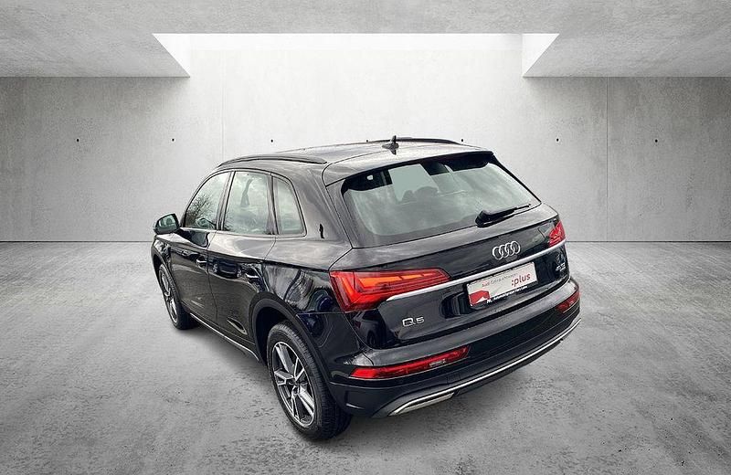 Gebraucht Audi Q5 Basis 204 PS (150 kW) 2024 Schwarz SUV