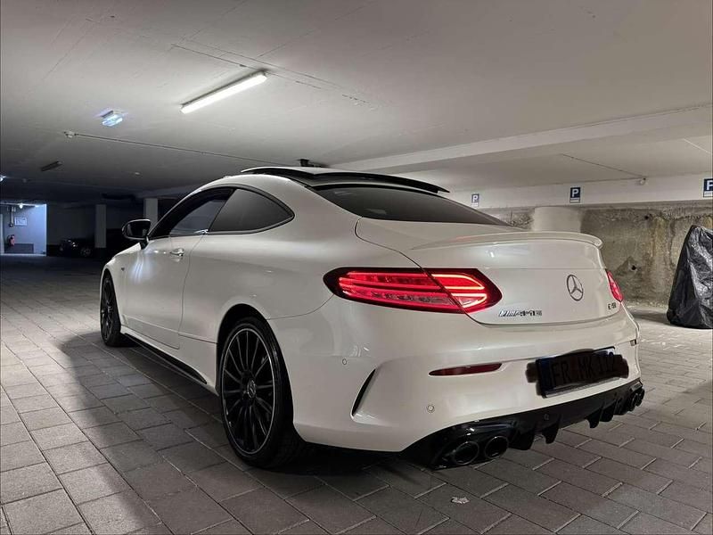 Weiß Gebraucht 2022 Mercedes C43 AMG AMG Coupé | 55.999 € (Fairer Preis) - Bild 1/4