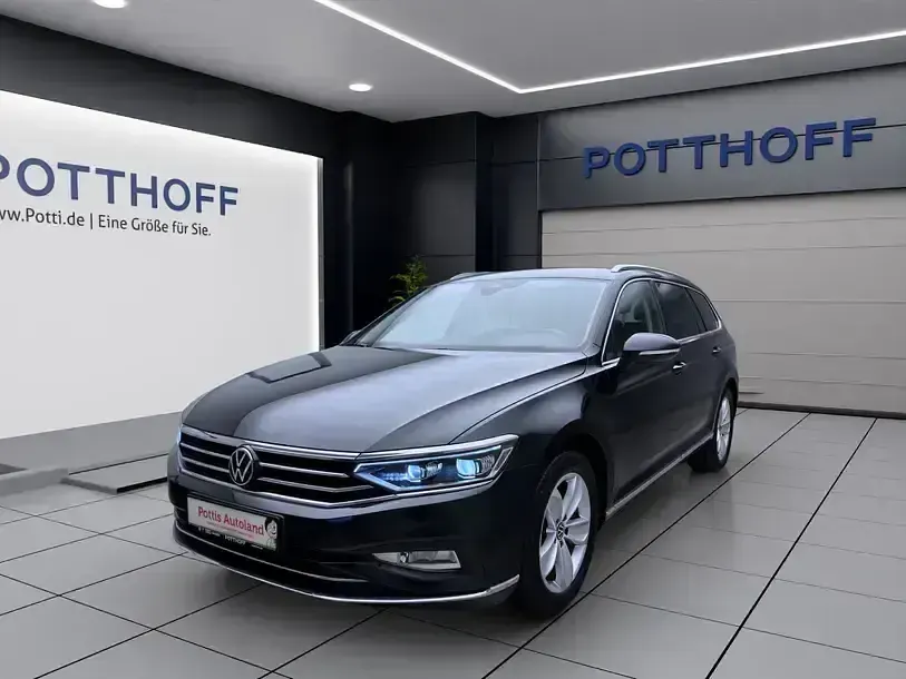Gebraucht VW Passat Elegance 190 PS (139 kW) 2023 Kombi