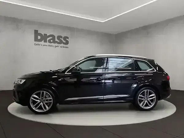 Gebraucht Audi Q7 Ambiente 381 PS (280 kW) 2022 Mythosschwarz metallic SUV