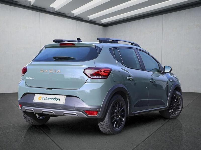 Gebraucht Dacia Sandero Stepway 110 PS (80 kW) 2024 Grau Kleinwagen
