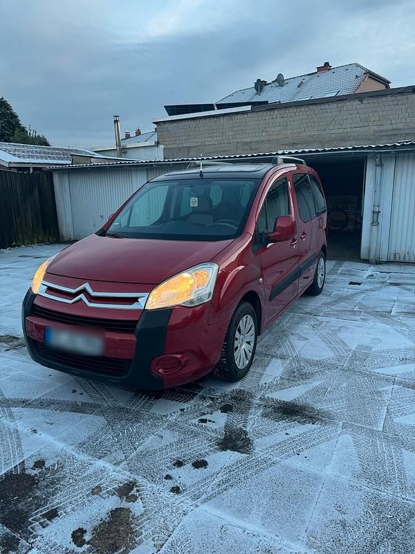 Rot Gebraucht 2010 Citroën Berlingo Van / Kleinbus | 3.500 € (Fairer Preis) - Bild 1/4