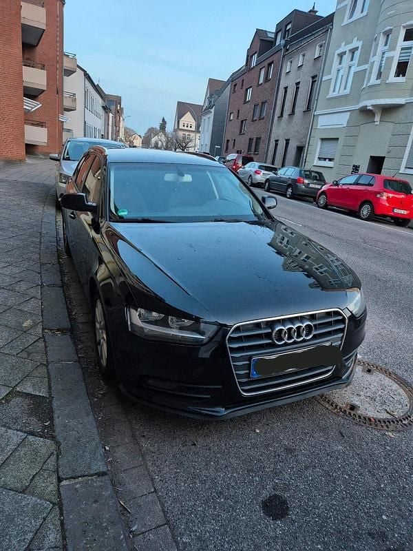 Schwarz Gebraucht 2012 Audi A4 Kombi | 5.500 € (Fairer Preis) - Bild 1/4