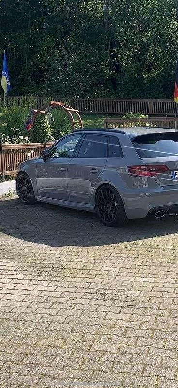 Gebraucht Audi RS3 Design 367 PS (269 kW) 2016 Grau Limousine