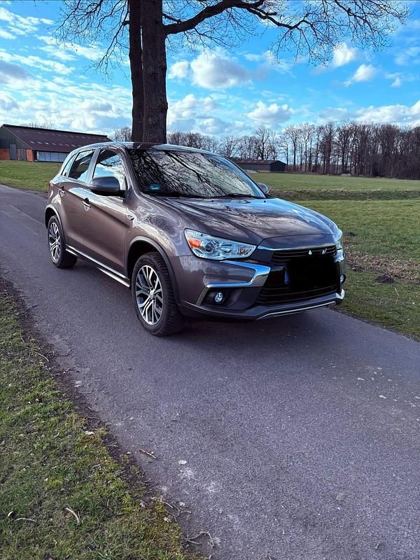 Gebraucht Mitsubishi ASX Diamant Edition 117 PS (86 kW) 2017 Braun SUV