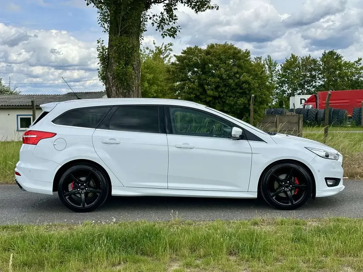 Gebraucht Ford Focus Titanium 150 PS (110 kW) 2015 Weiß Kombi