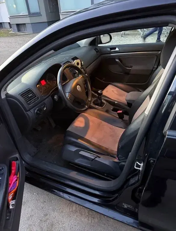 Gebraucht VW Jetta 105 PS (77 kW) 2009 Schwarz Limousine