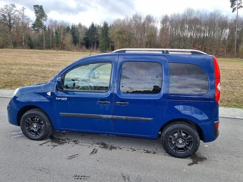 Gebraucht Renault Kangoo Happy Family 87 PS (63 kW) 2009 Blau Van / Kleinbus